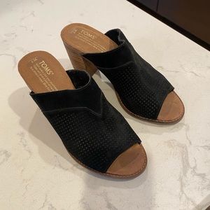 Tom’s heeled sandals